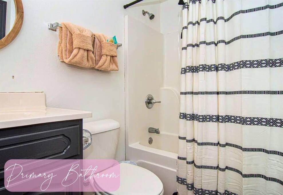 Willow Trace: Family Retreat, Hot Tub, Gaming! Pigeon Forge Dış mekan fotoğraf