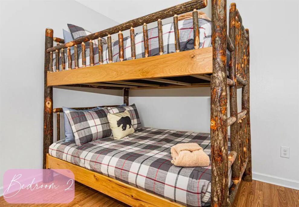 Willow Trace: Family Retreat, Hot Tub, Gaming! Pigeon Forge Dış mekan fotoğraf