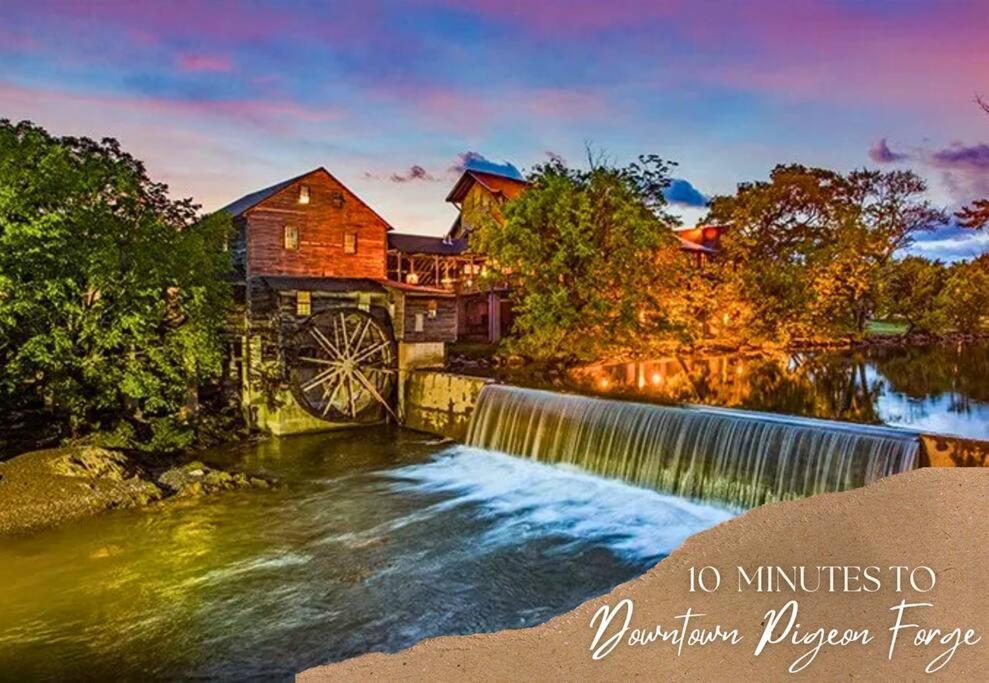 Willow Trace: Family Retreat, Hot Tub, Gaming! Pigeon Forge Dış mekan fotoğraf